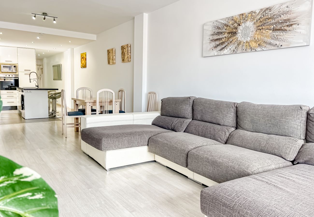 Ferienwohnung in Mijas - Cala de Mijas, 3 dormitorios 6 personas