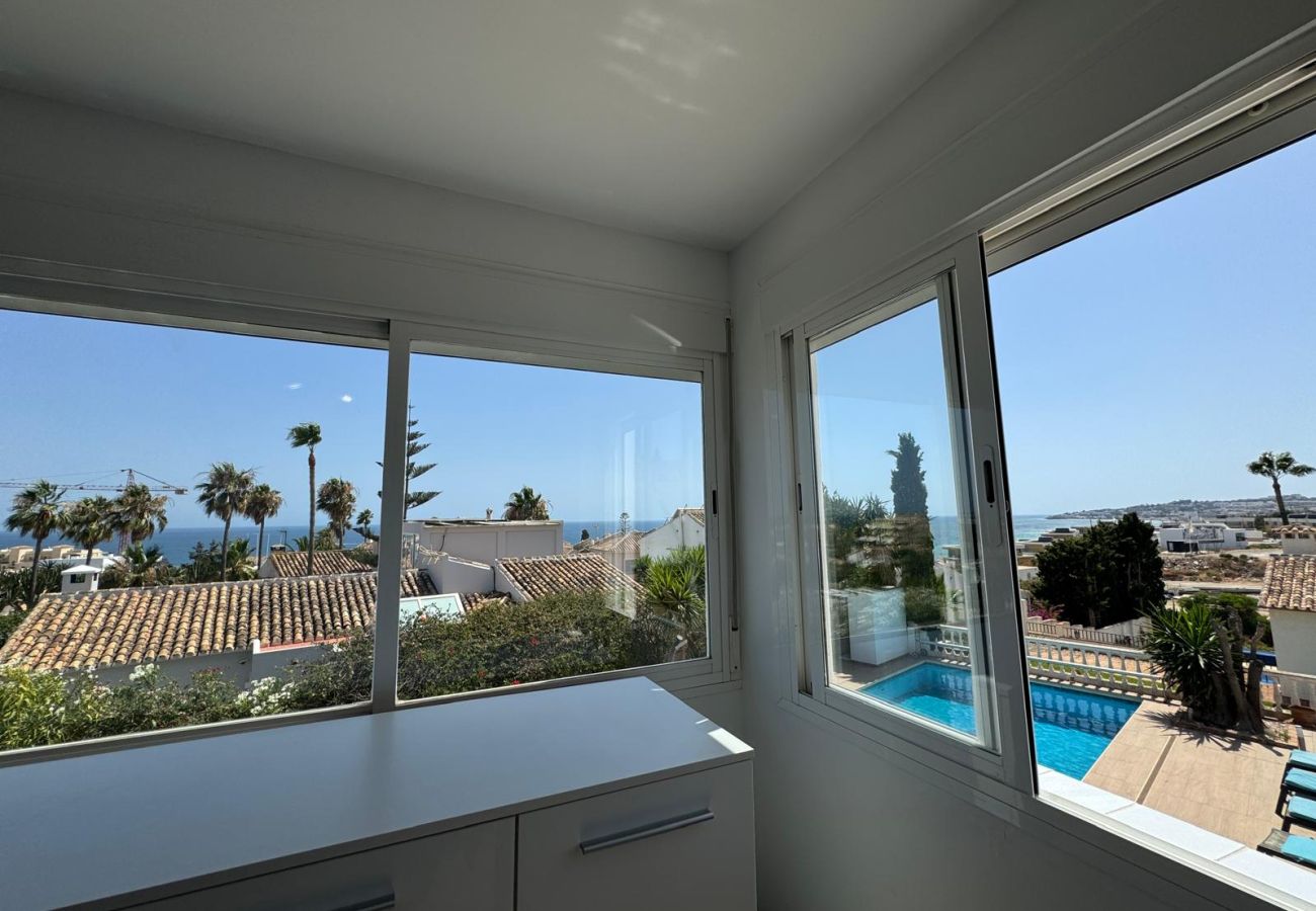 Villa in Mijas - Villa frente al mar para 14 personas